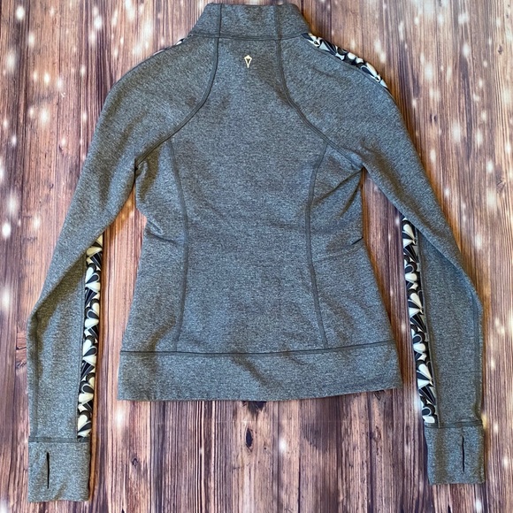 Ivivva zip up - Picture 4 of 6